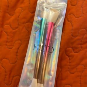MOTD Party of Two Dual Ended Face Brush Set